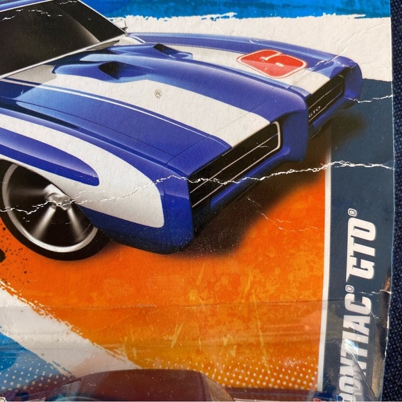 HOT WHEELS VHTF 2011 RACING SERIES 69 PONTIAC GTO - Picture 6 of 6
